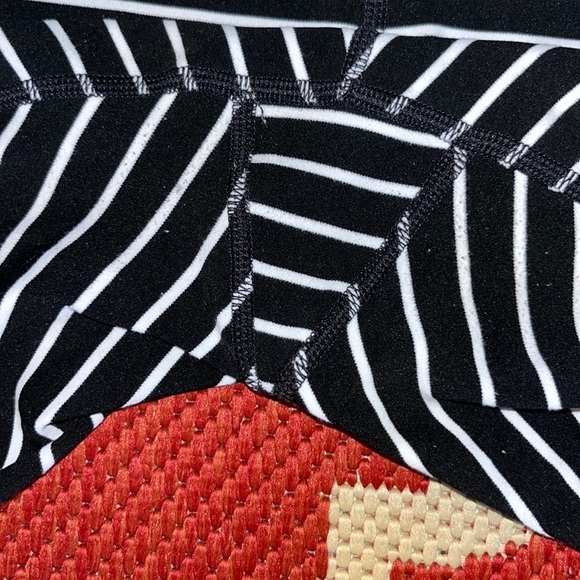 ATHLETA black and white stripe cropped leggings slimming size 1 X - Picture 5 of 9